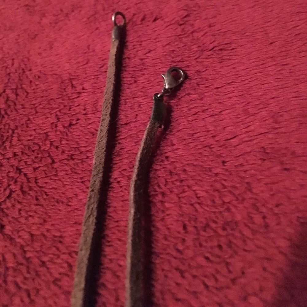 ๐ Necklace - Picture 4 of 4